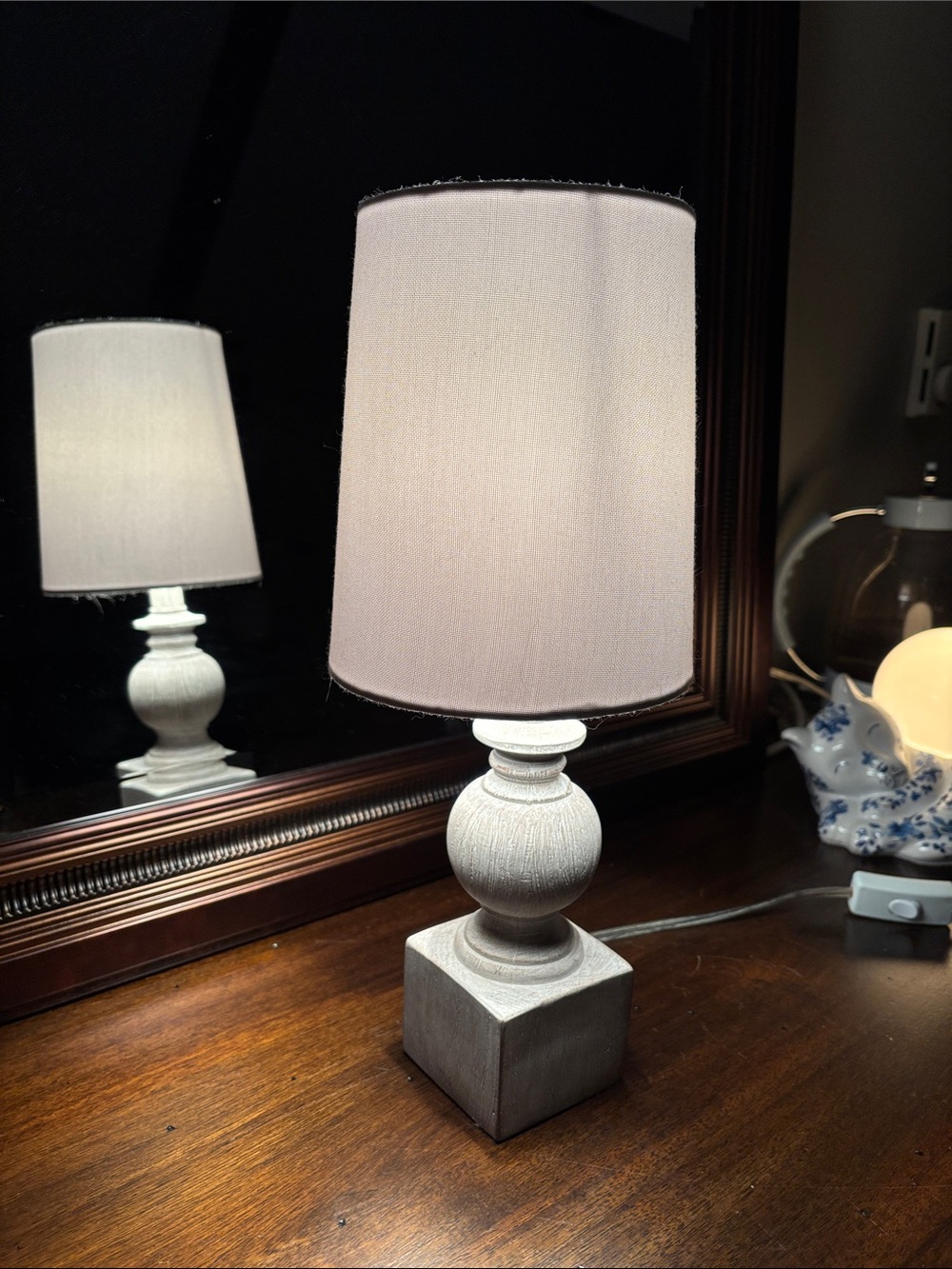 Neutral White Table Lamp